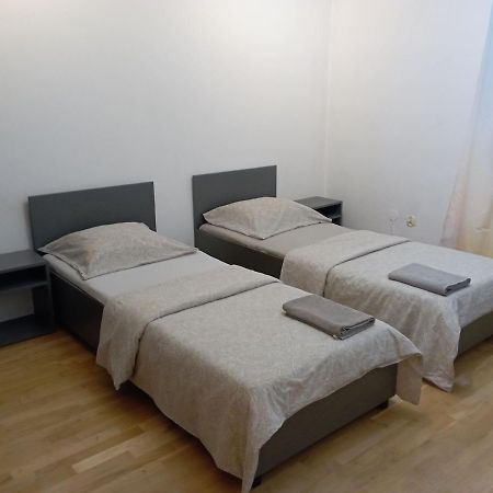 Meier House Wawer Hotel Warsawa Bagian luar foto