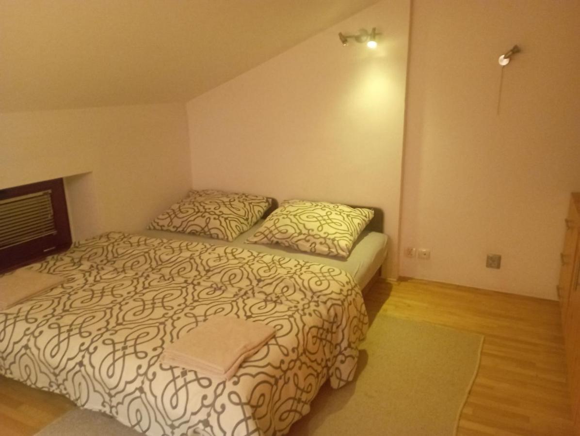 Meier House Wawer Hotel Warsawa Bagian luar foto