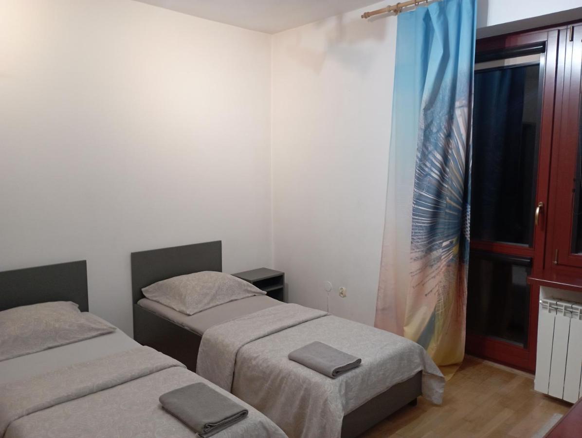 Meier House Wawer Hotel Warsawa Bagian luar foto
