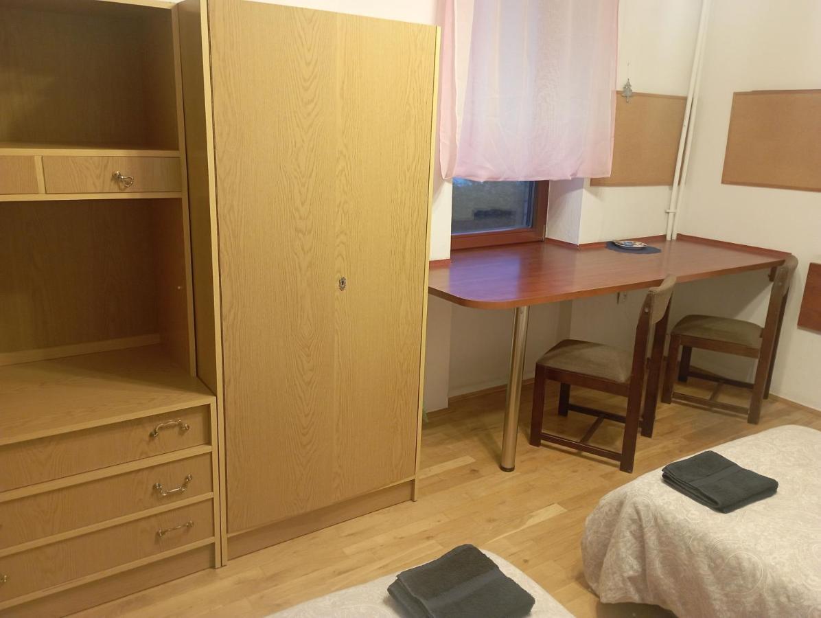 Meier House Wawer Hotel Warsawa Bagian luar foto