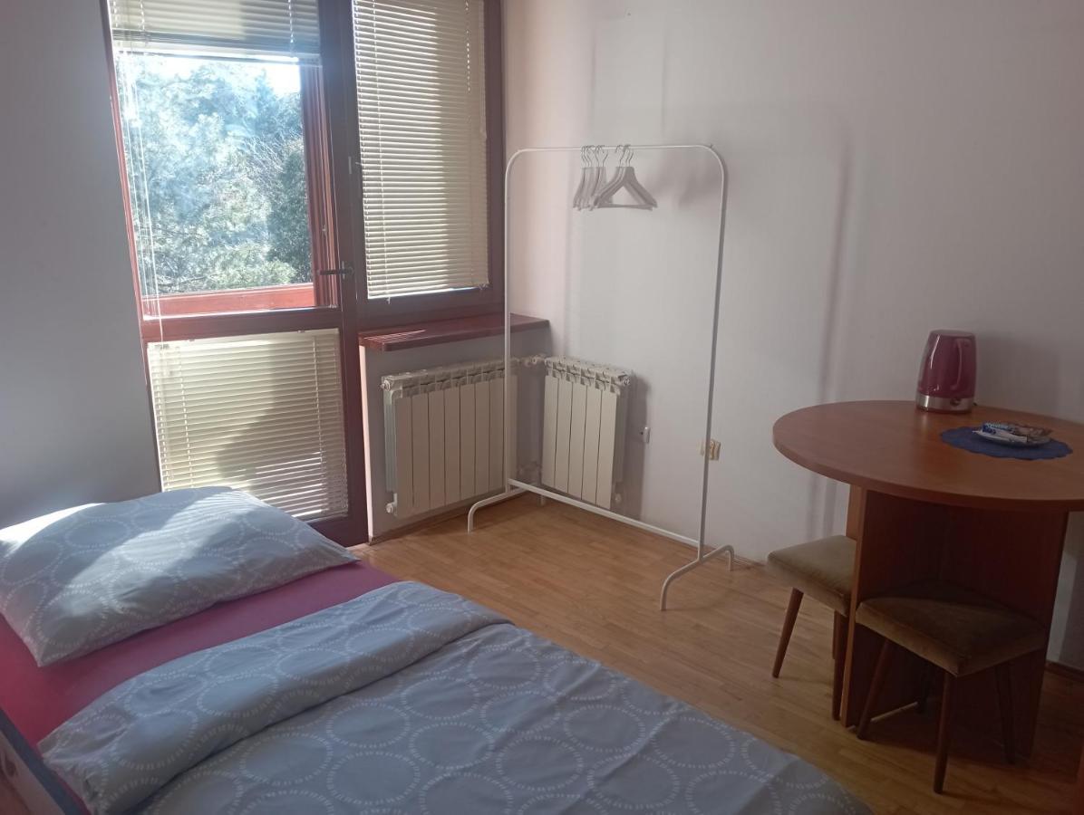 Meier House Wawer Hotel Warsawa Bagian luar foto